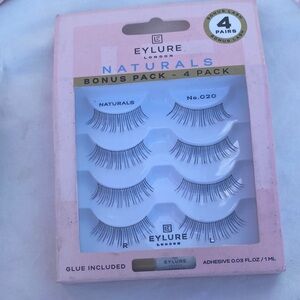 Eylure Naturals Eyelash Set - 4 Pairs